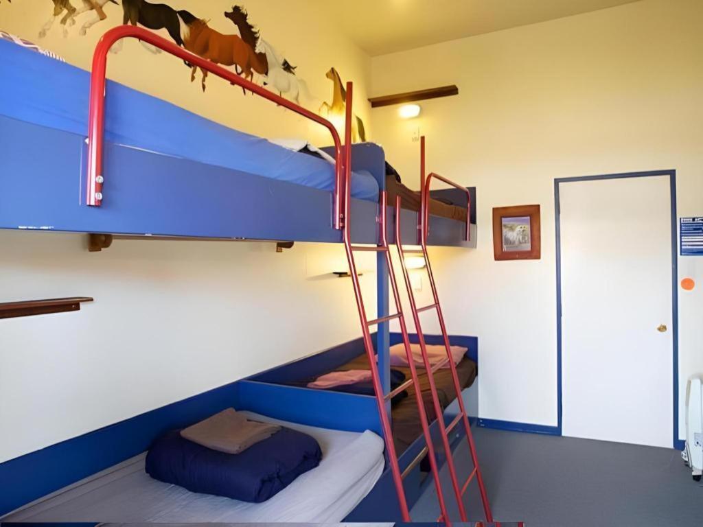 Stables Lodge Backpackers Нейпиър Екстериор снимка